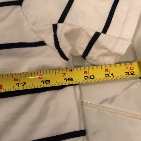 Levi’s men’s short sleeve T-shirt. Red tab. EUC! - Picture 4 of 5